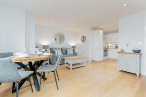 StarHost Residences - Spacious 1-bed in Ocean Village